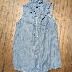 Banana Republic Blue Chambray Top